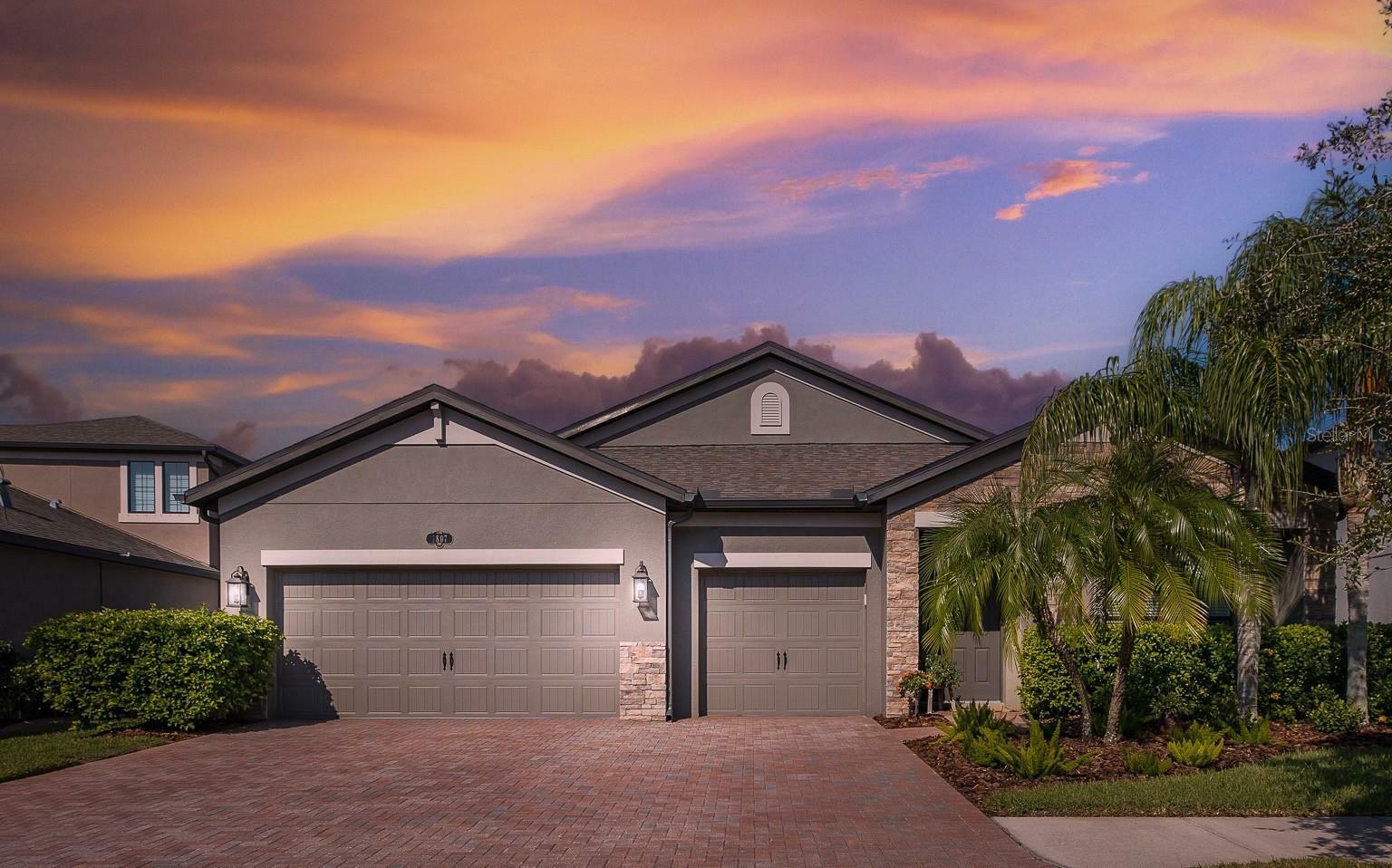 Property Photo:  1807 Cameron Court  FL 34655 