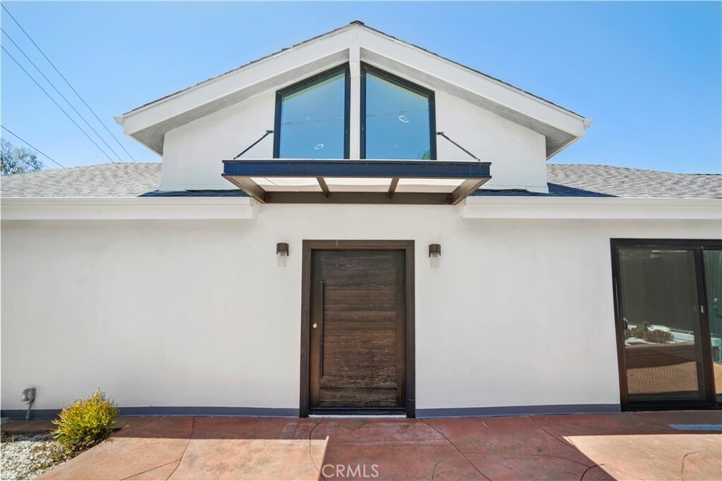 Property Photo:  6002 Graciosa Drive  CA 90068 