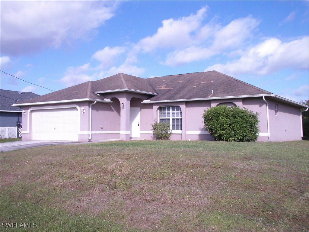 Property Photo:  845 Wolverine Street E  FL 33974 