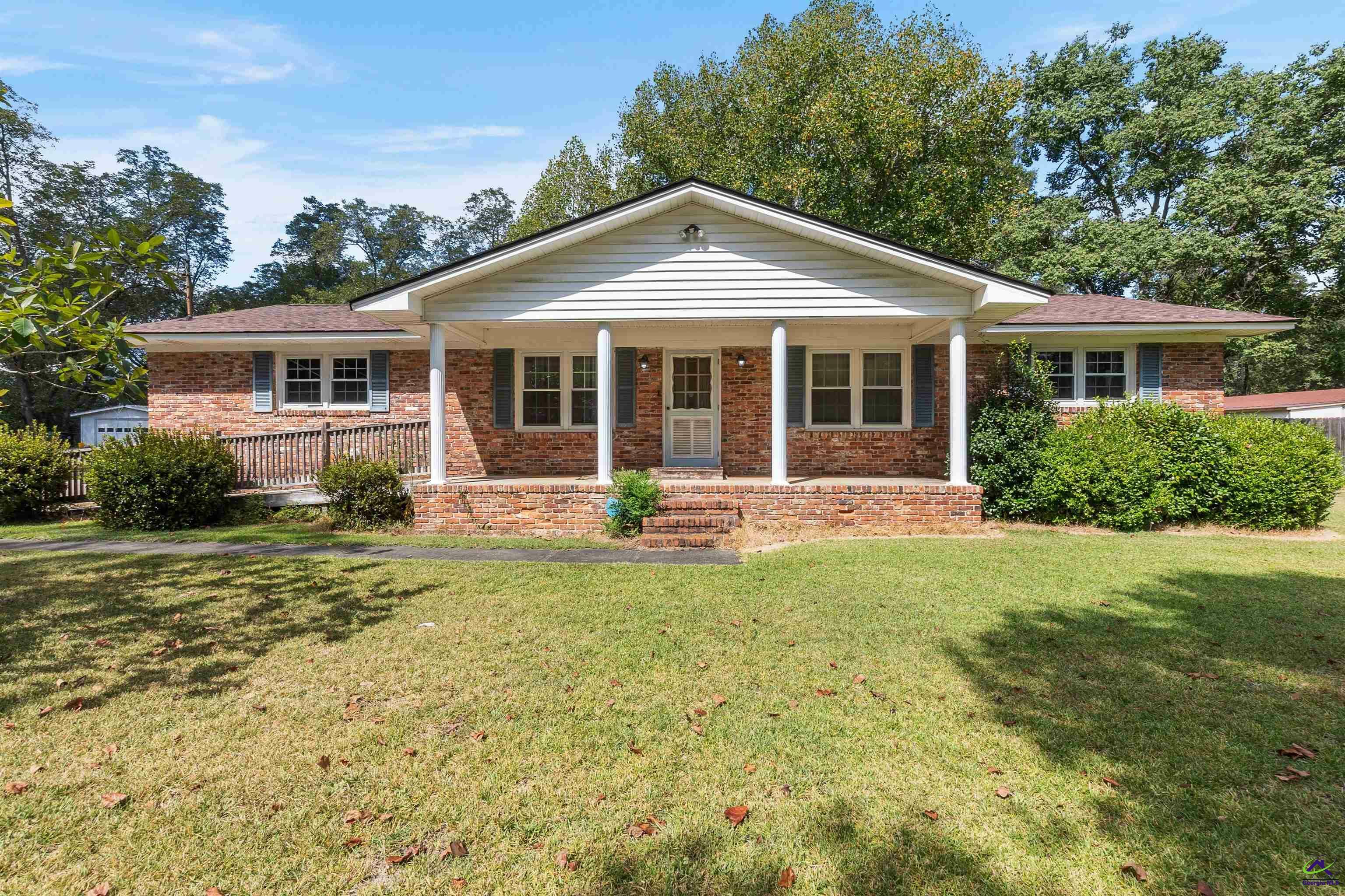 Property Photo:  211 Lake Joy Road  GA 31069 