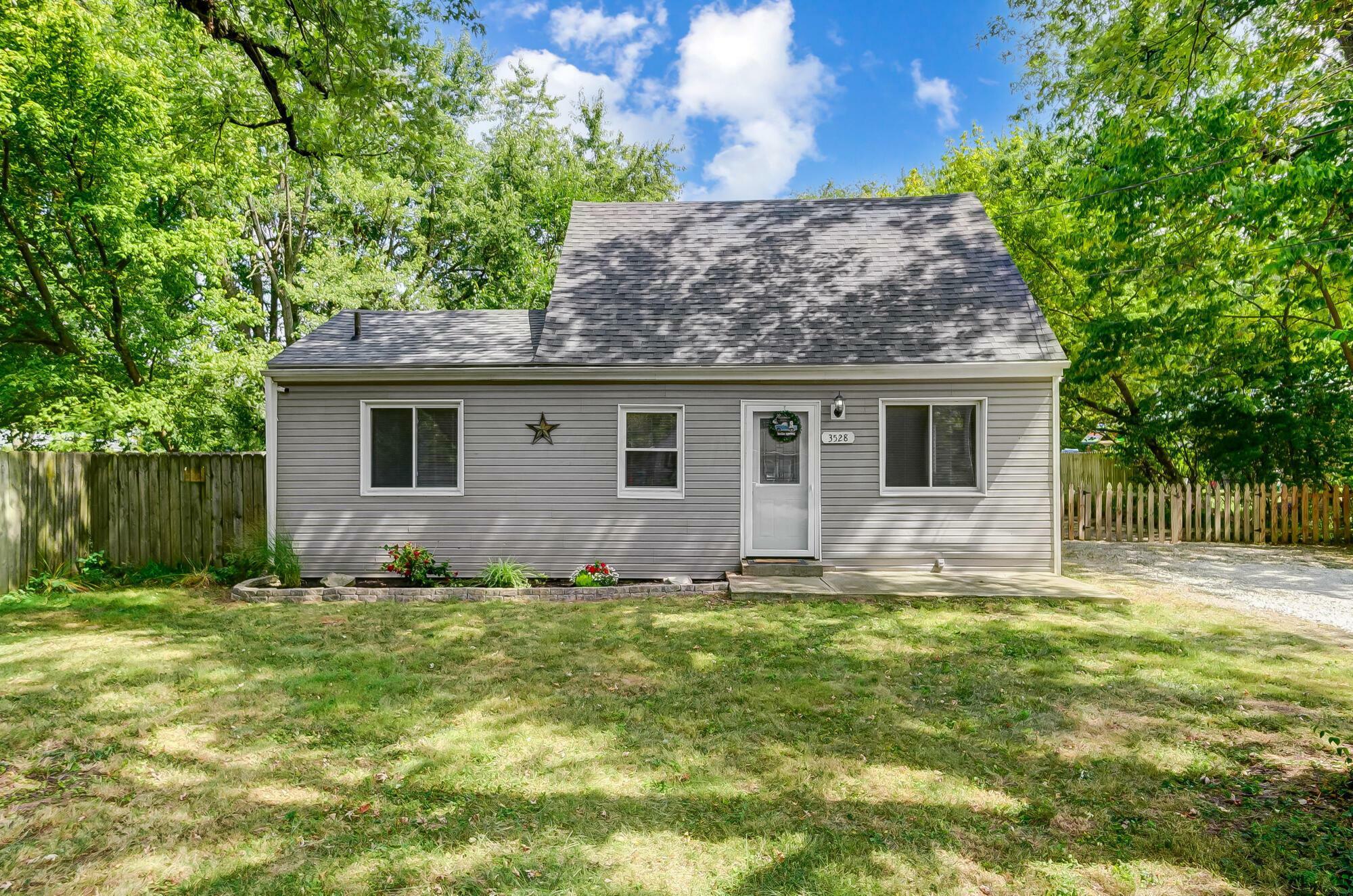 Property Photo:  3528 S Champion Avenue  OH 43207 