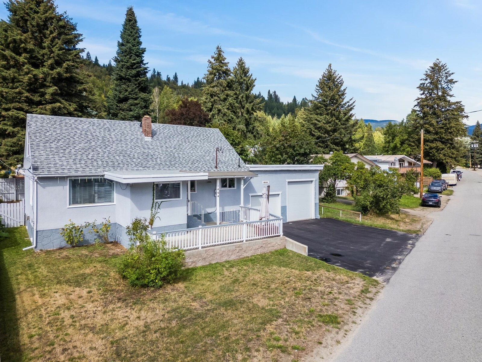 Property Photo:  1464 Monashee Avenue  BC V1N 2L4 