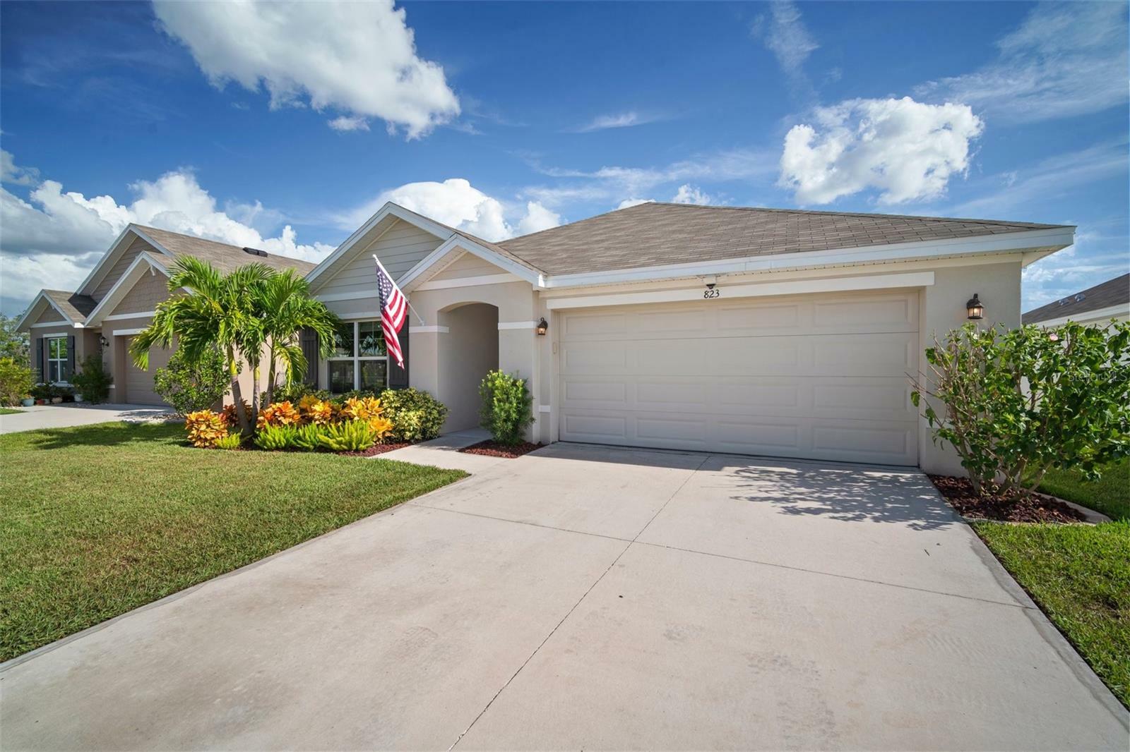 Property Photo:  823 18th Avenue SE  FL 33570 