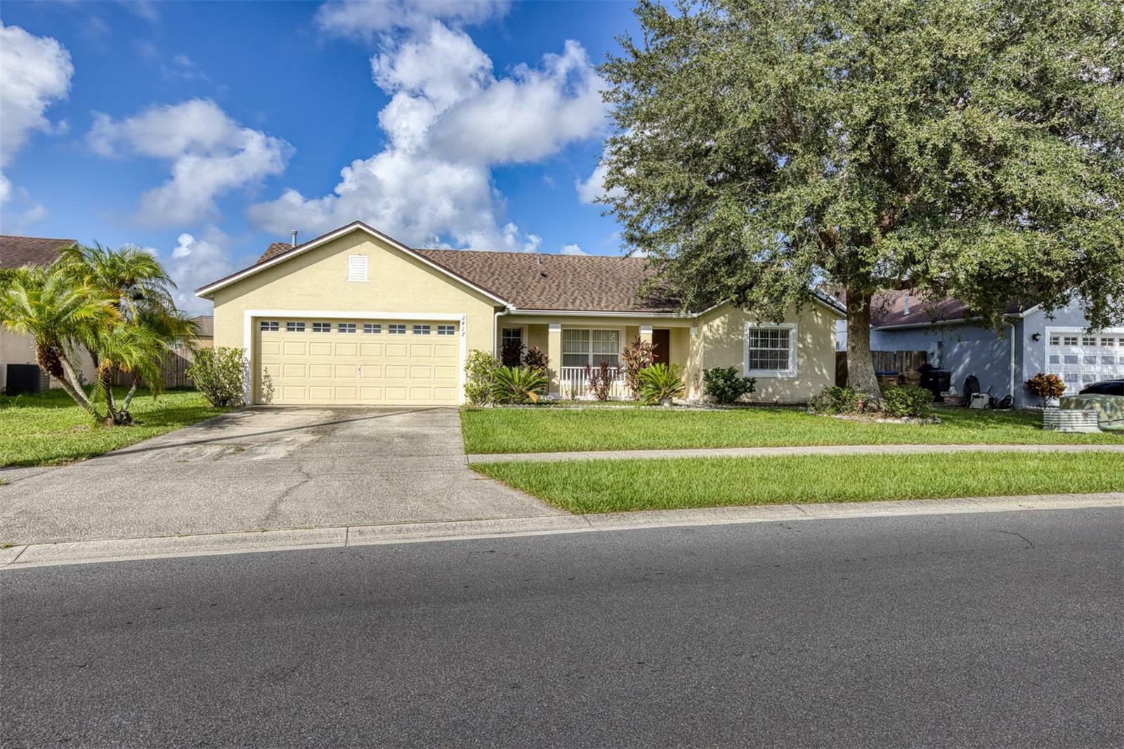 Property Photo:  2417 Peace Circle  FL 34758 