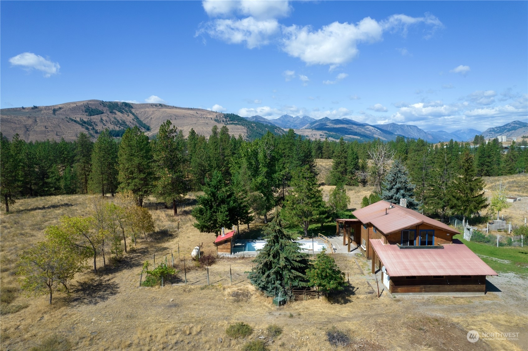 Property Photo:  1117 State Route 20 Highway  WA 98862 