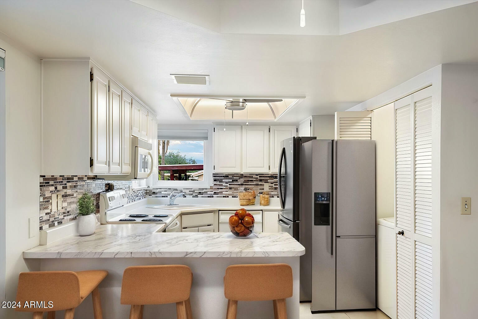 Property Photo: 17302 E Oro Grande Drive AZ 85268