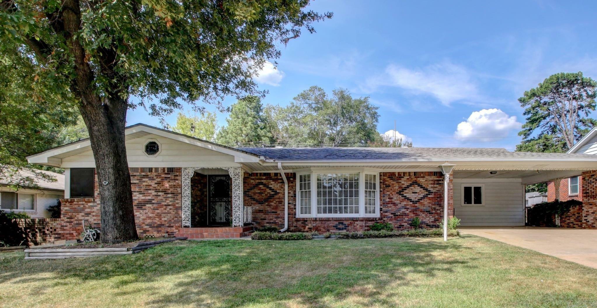 Property Photo:  7008 Briarwood Drive  AR 72205 