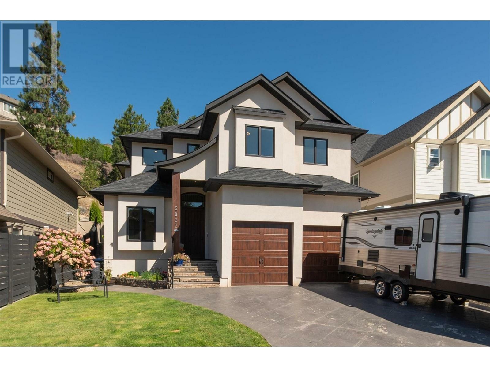 Property Photo:  2032 Sunview Drive  BC V1Z 3C2 