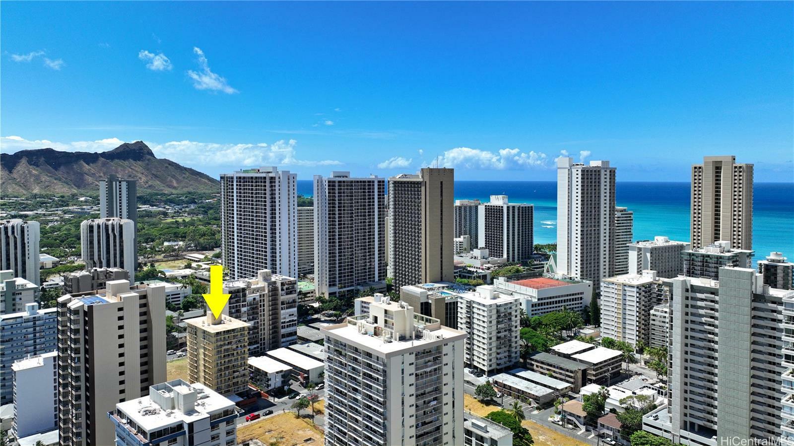 Property Photo:  303 Liliuokalani Avenue 702  HI 96815 