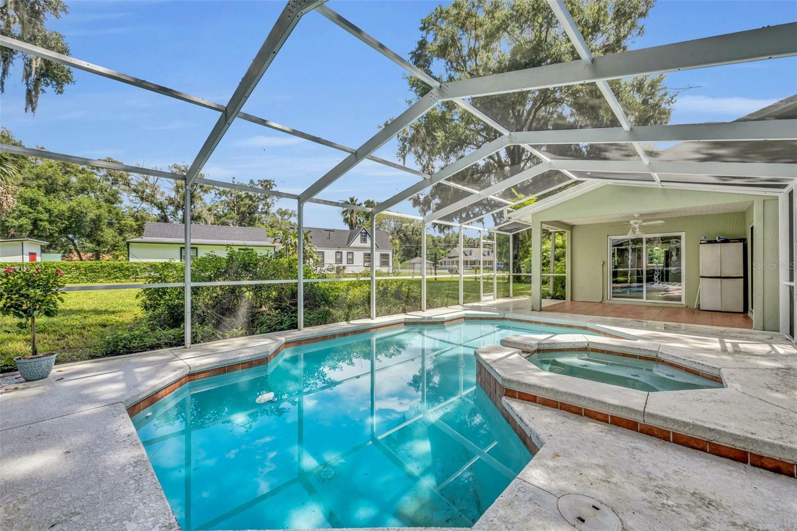 Property Photo:  25351 Carnoustie Drive  FL 32776 