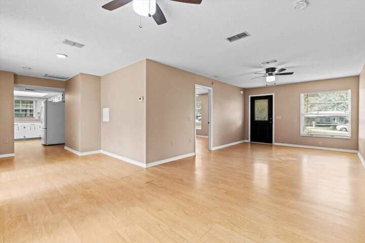 Property Photo:  1031 N Conant Avenue  FL 34429 