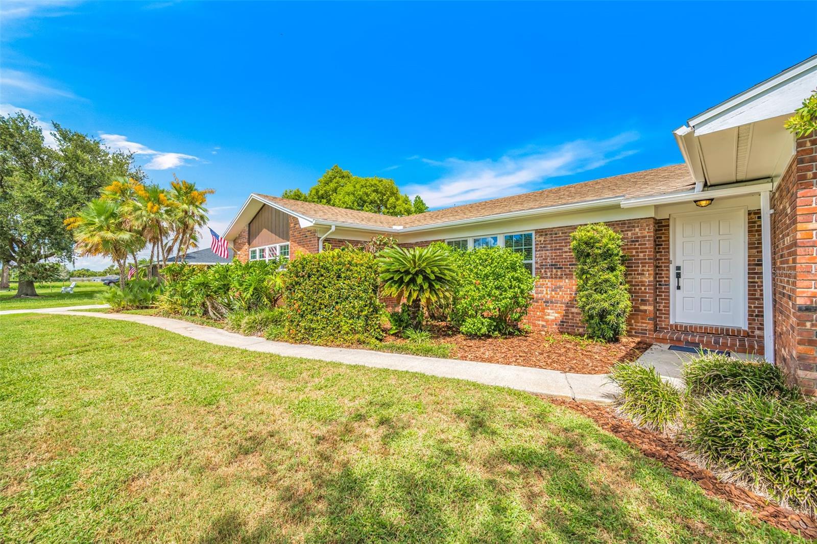 Property Photo:  5610 Stratford Lane  FL 33813 