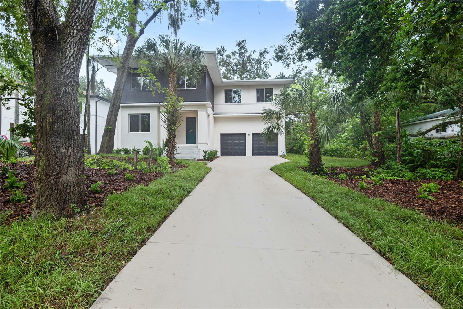 Property Photo:  1917 E Hamilton Avenue  FL 33610 