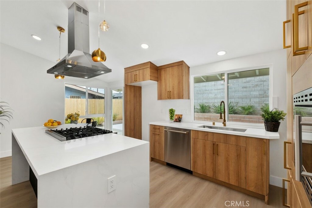 Property Photo:  525 N Emerald Drive  CA 92868 