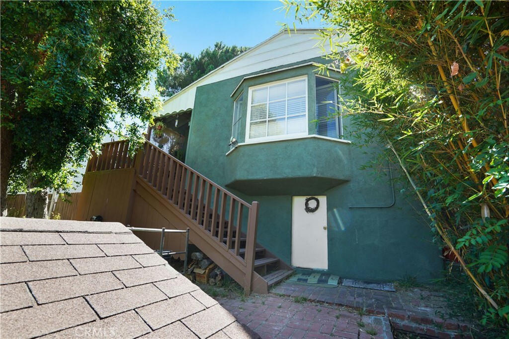 Property Photo:  2045 Stanley Hills Place  CA 90046 