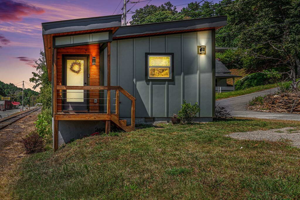 Property Photo:  177 Main Street  TN 37317 