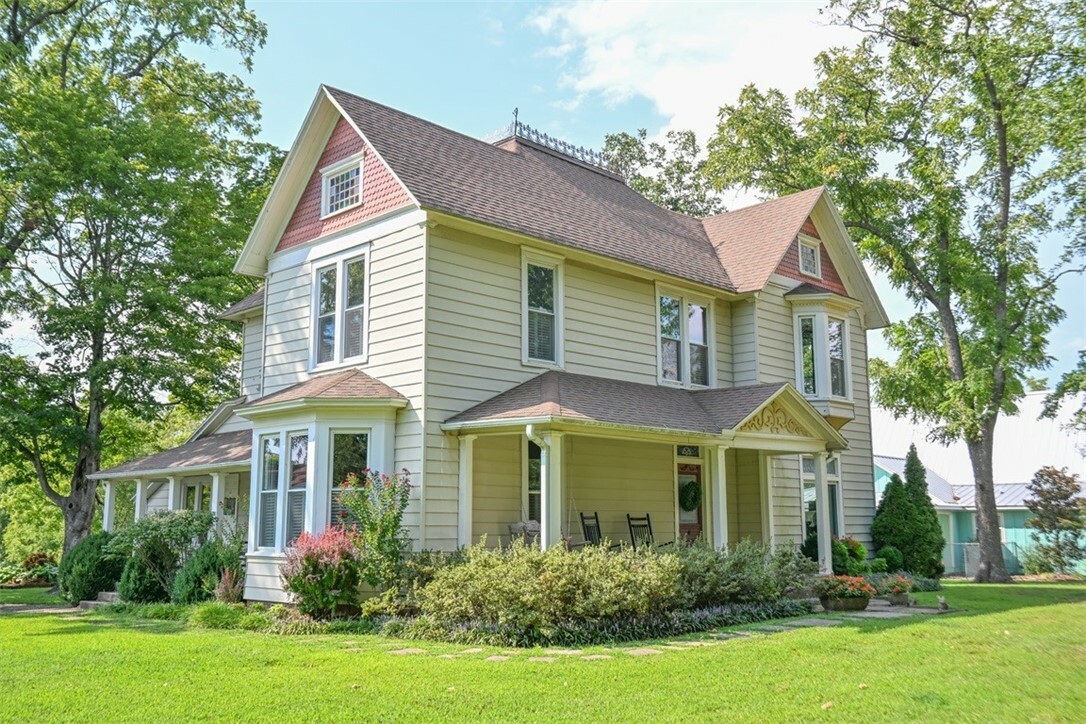 Property Photo:  608 Viney Grove Road  AR 72753 