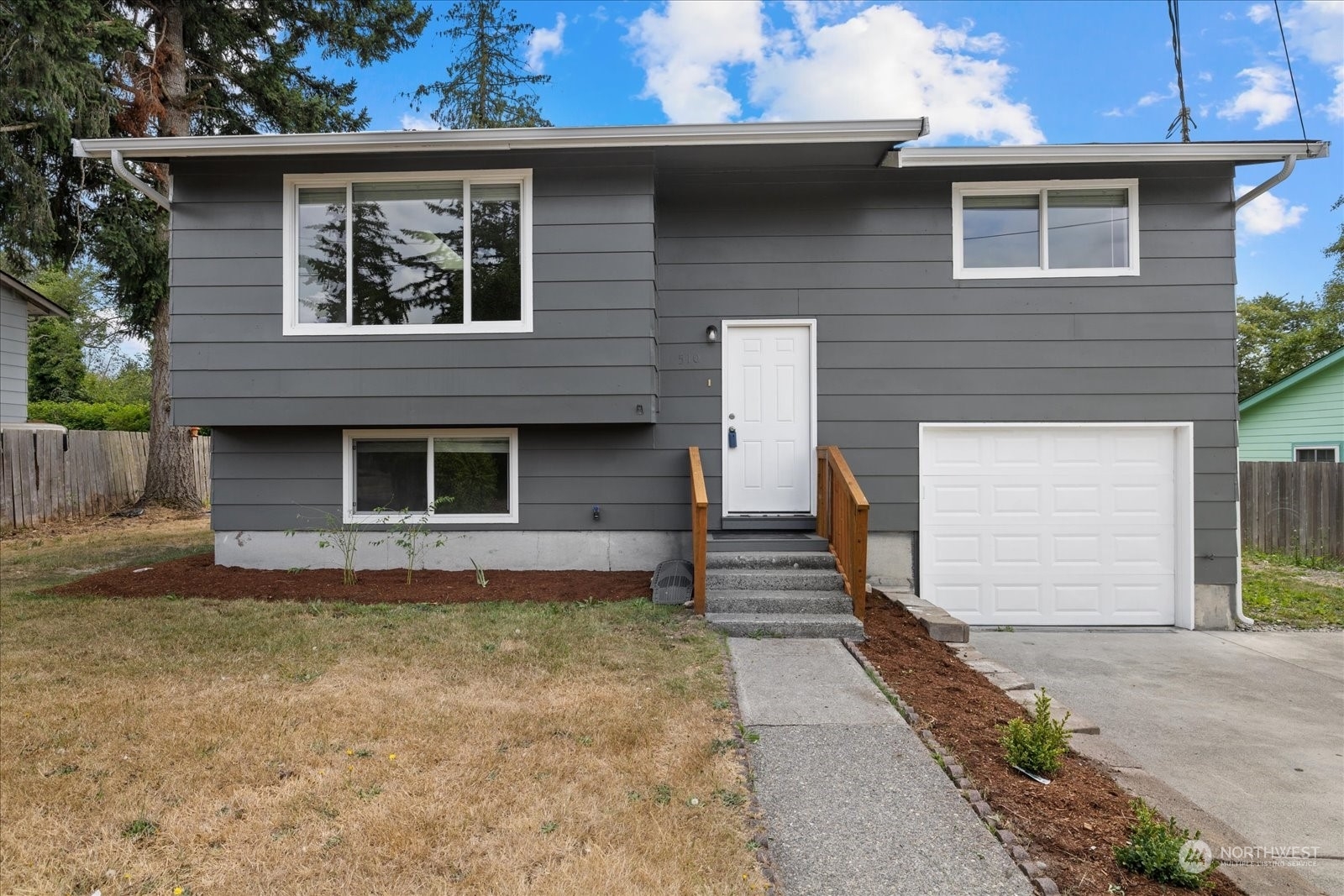 Property Photo:  510 E 86th Street  WA 98445 