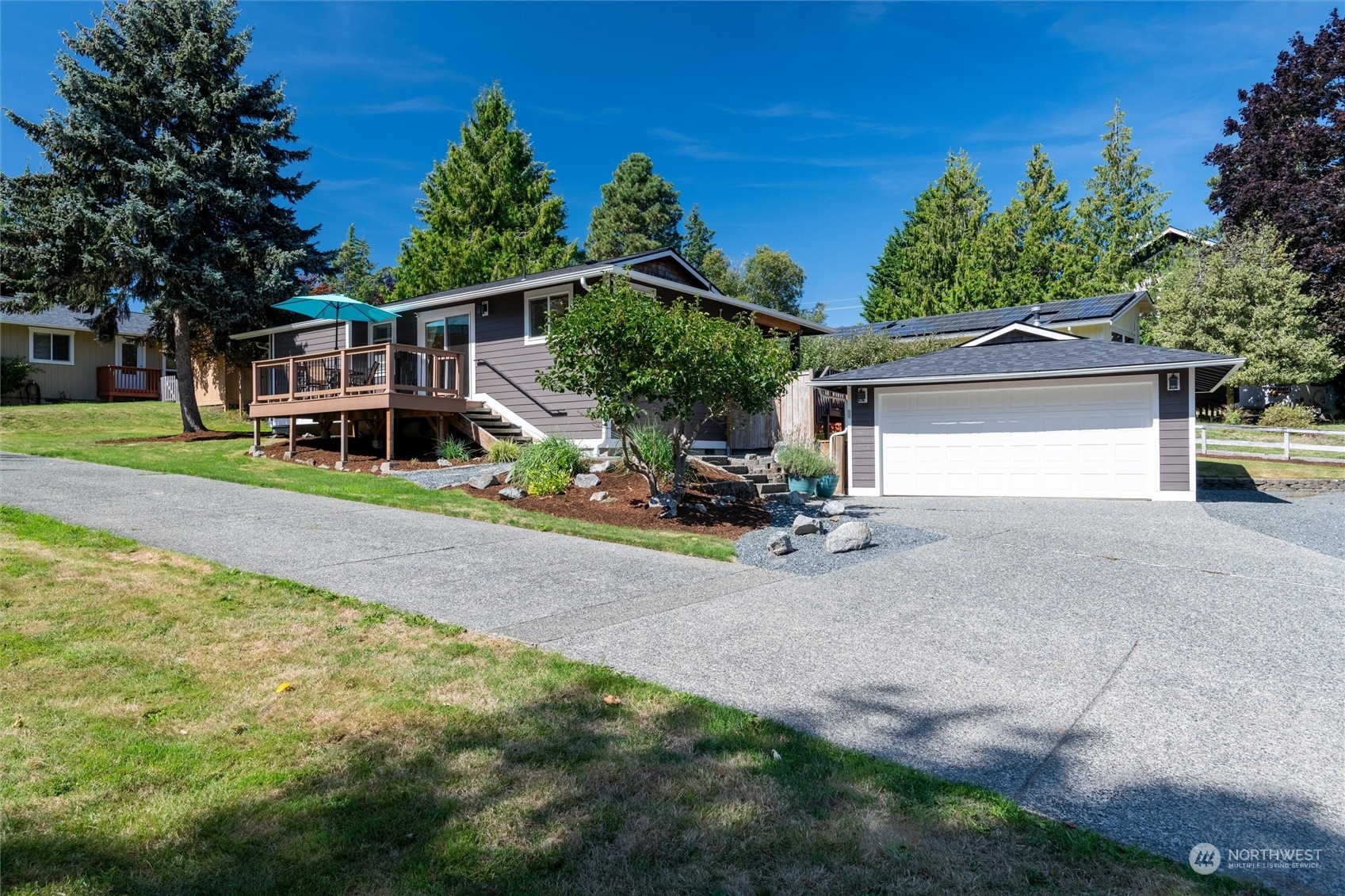 Property Photo:  2405 Fir Street  WA 98229 