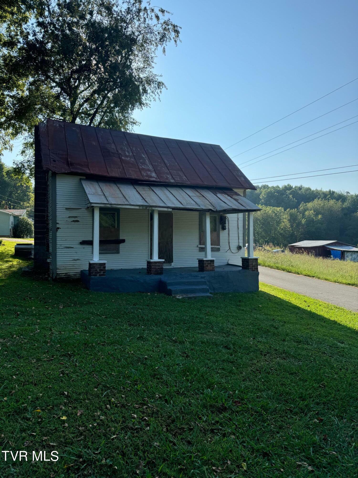 100 Basin Road  Elizabethton TN 37643 photo