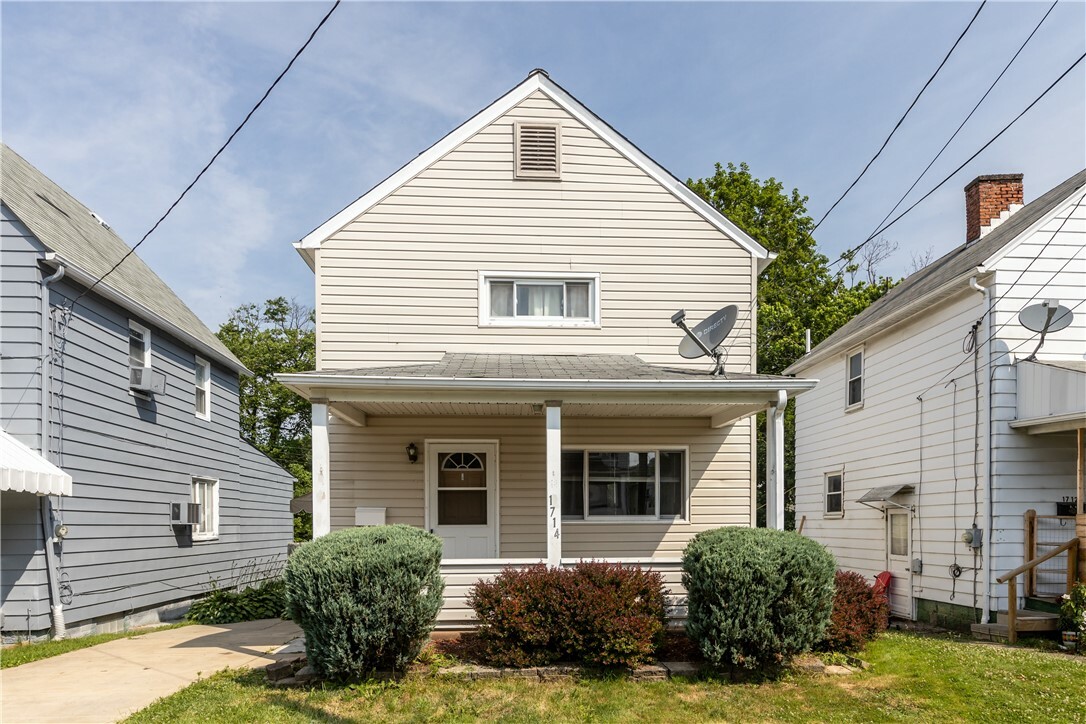 Property Photo:  1714 Davidson St  PA 15001 