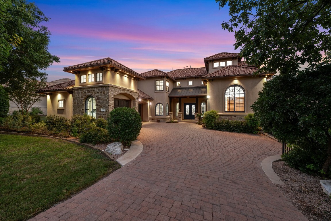 Property Photo:  207 Jack Nicklaus Drive  TX 78738 