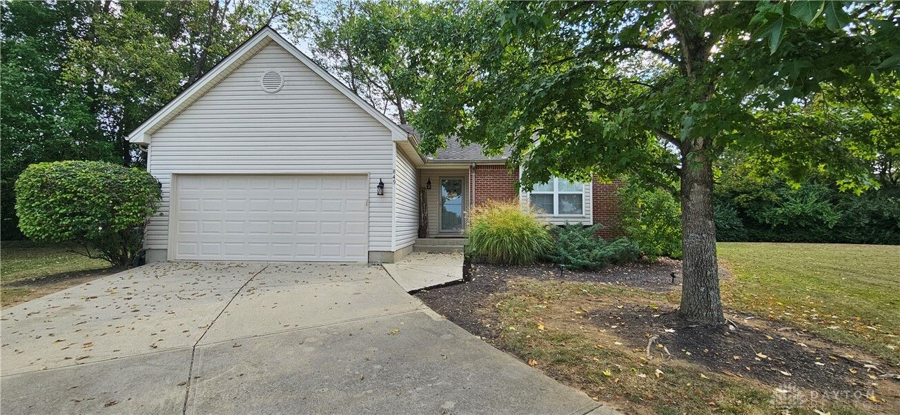Property Photo:  849 Round Hill Court  OH 45036 