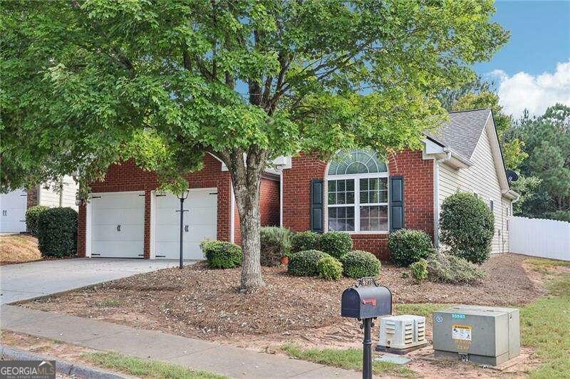 Property Photo:  4976 Centennial Hill Walk NW  GA 30102 