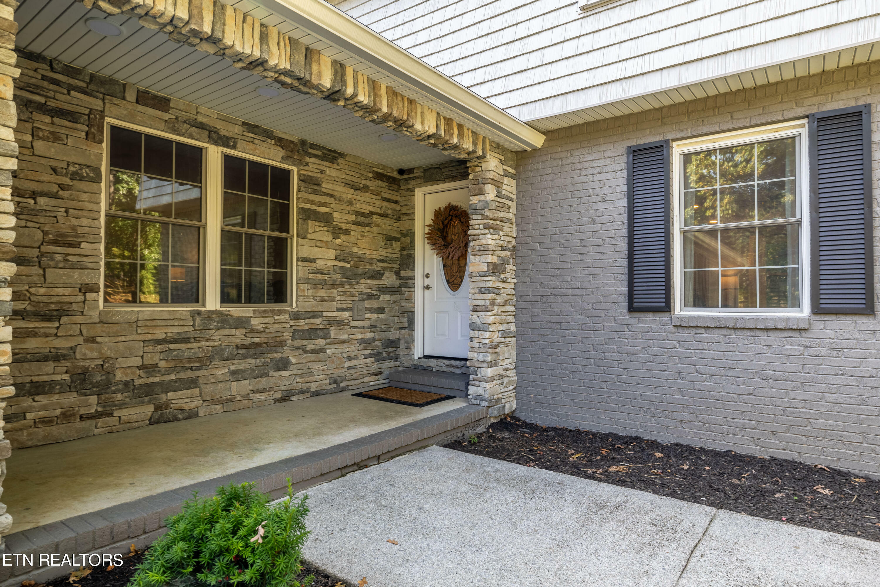 Property Photo:  2221 Chesterfield Drive  TN 37803 