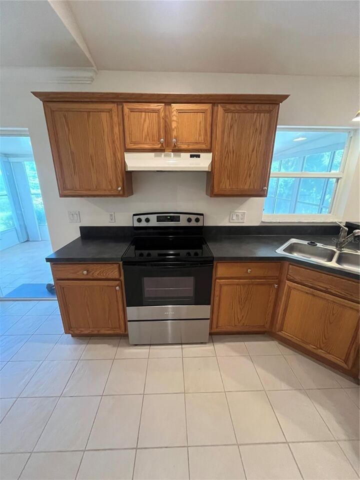 Property Photo: 14159 Furman Avenue FL 32826