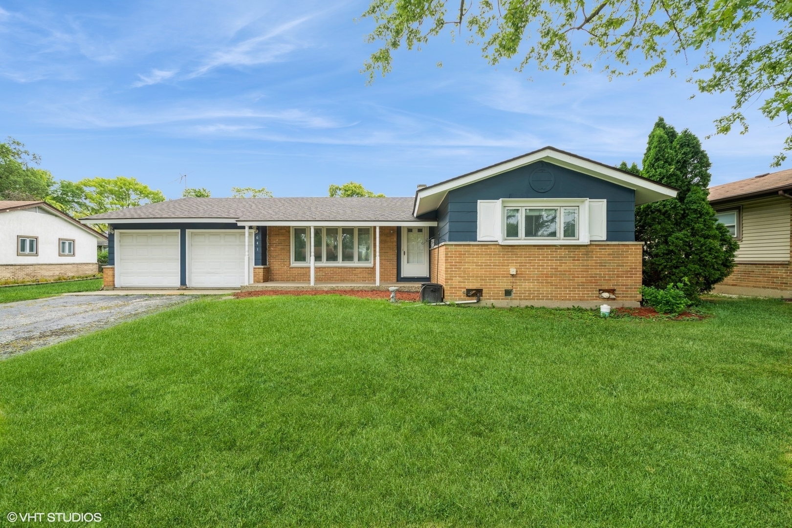 641 Pinewood Drive  Elk Grove Village IL 60007 photo