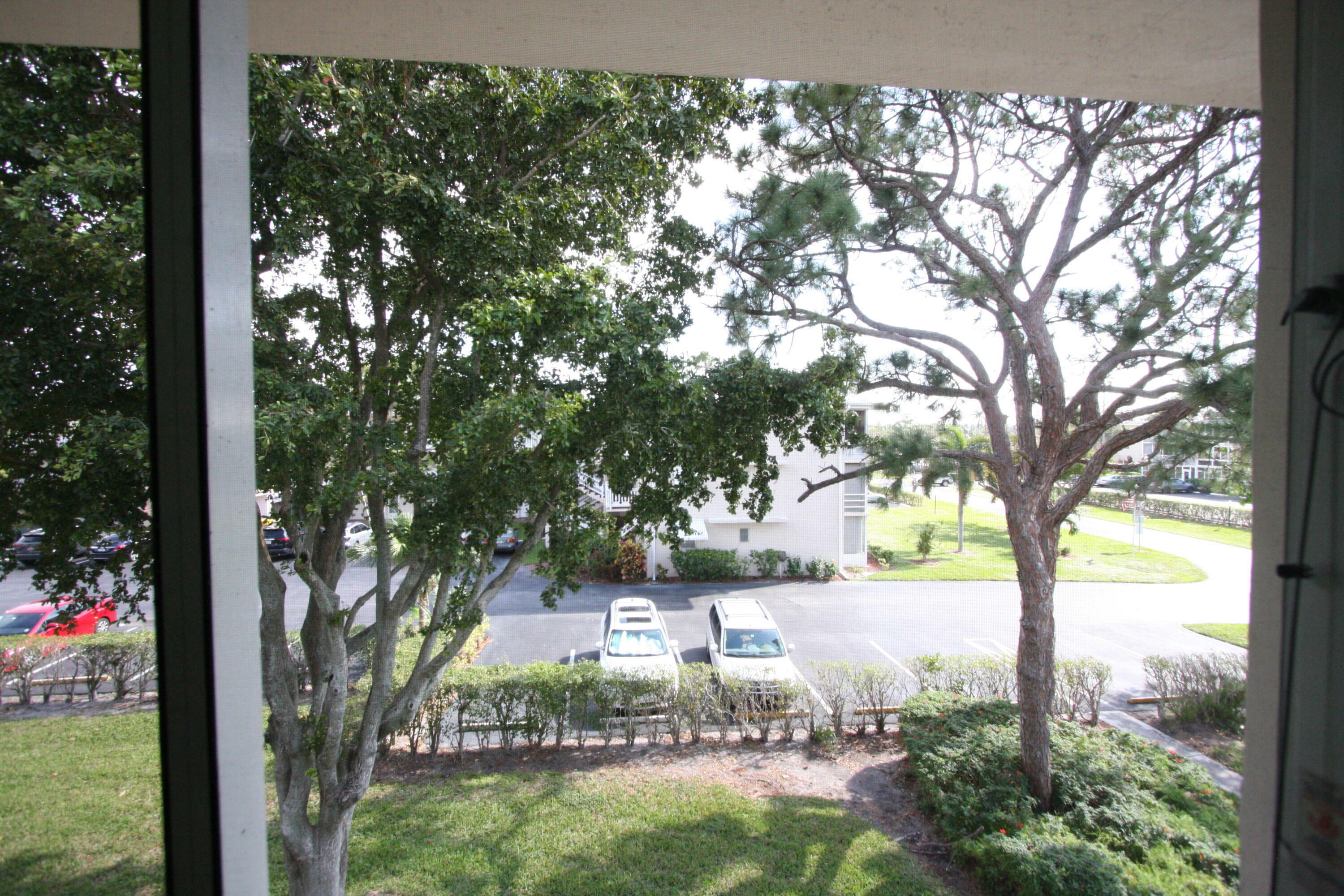 Property Photo:  2647 N Garden Drive 310  FL 33461 