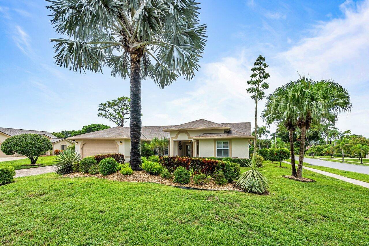 Property Photo:  2680 Riviera Drive  FL 33445 