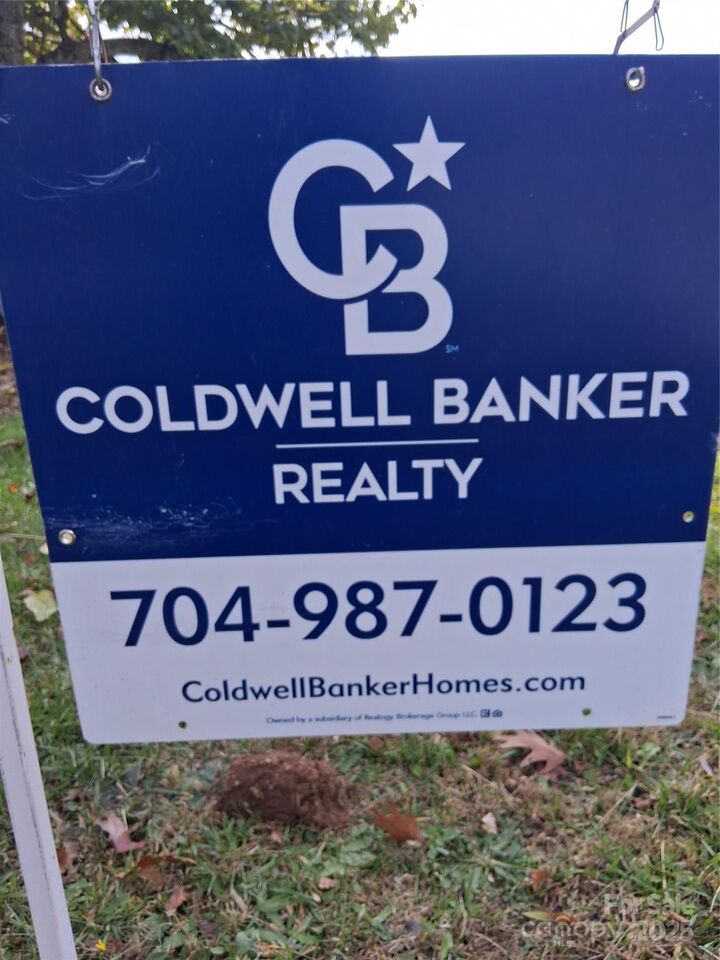 Property Photo:  8565 Sylva Road  NC 28734 