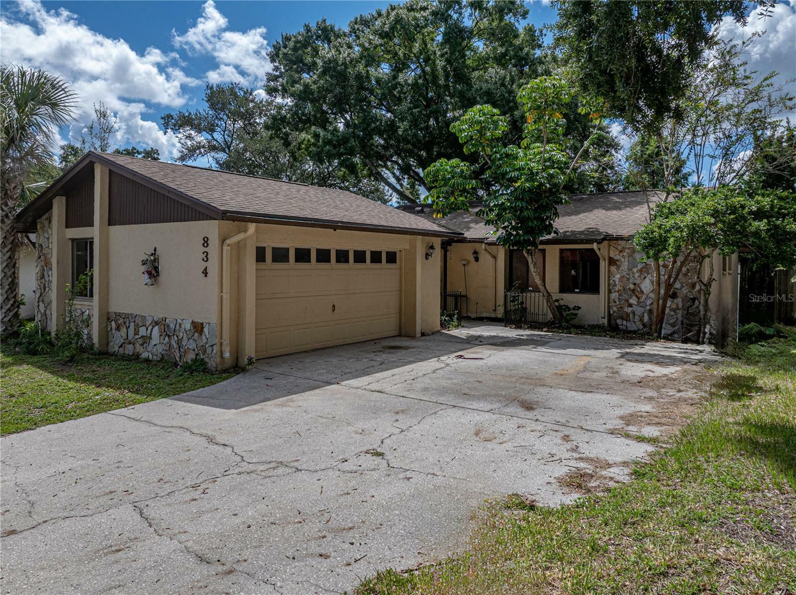 Property Photo:  834 Rockingham Road  FL 33809 