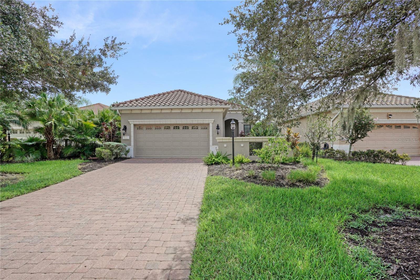 Property Photo:  7423 Wexford Court  FL 34202 