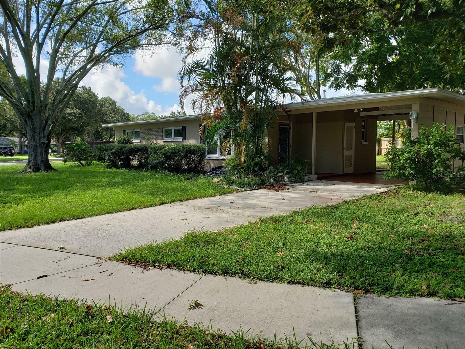 Property Photo:  15654 Darien Way  FL 33764 