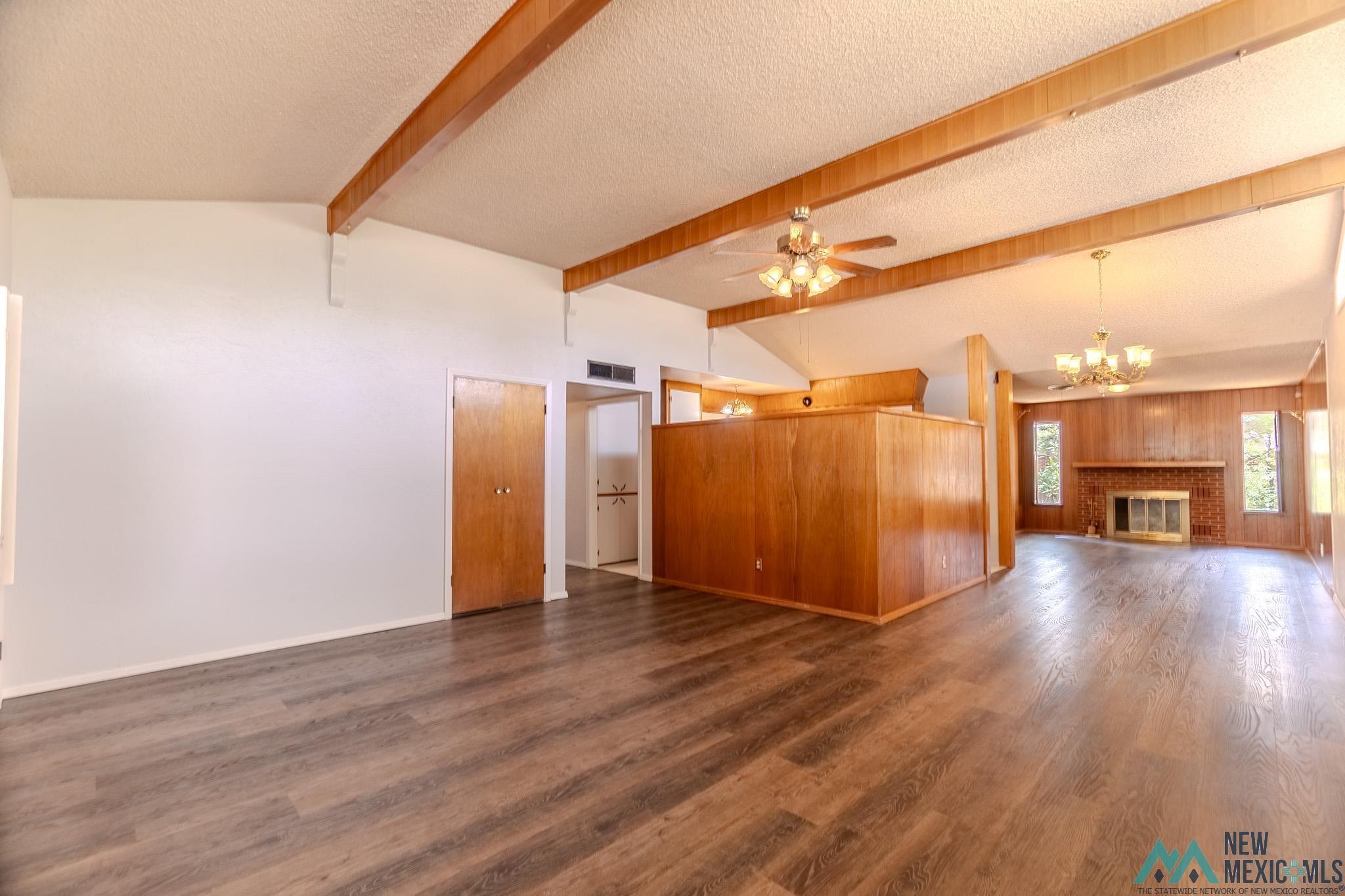Property Photo: 616 E 18th Street NM 88130