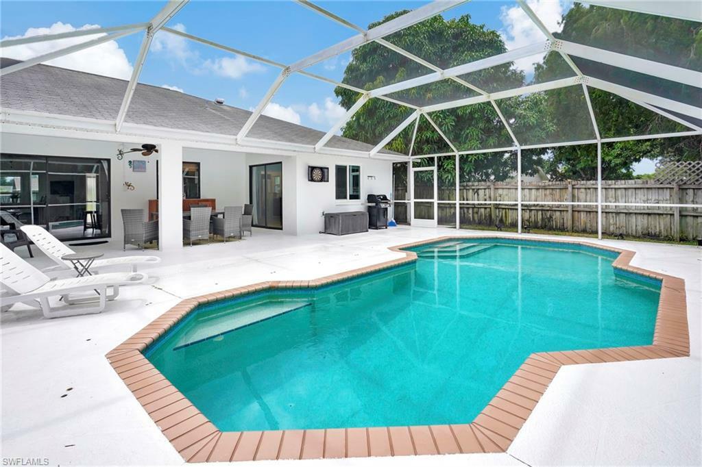 Property Photo:  1305 Granada Blvd  FL 34103 