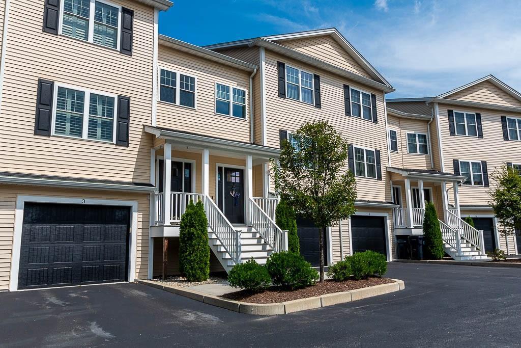 Property Photo: 3800 Post Road 4 RI 02886