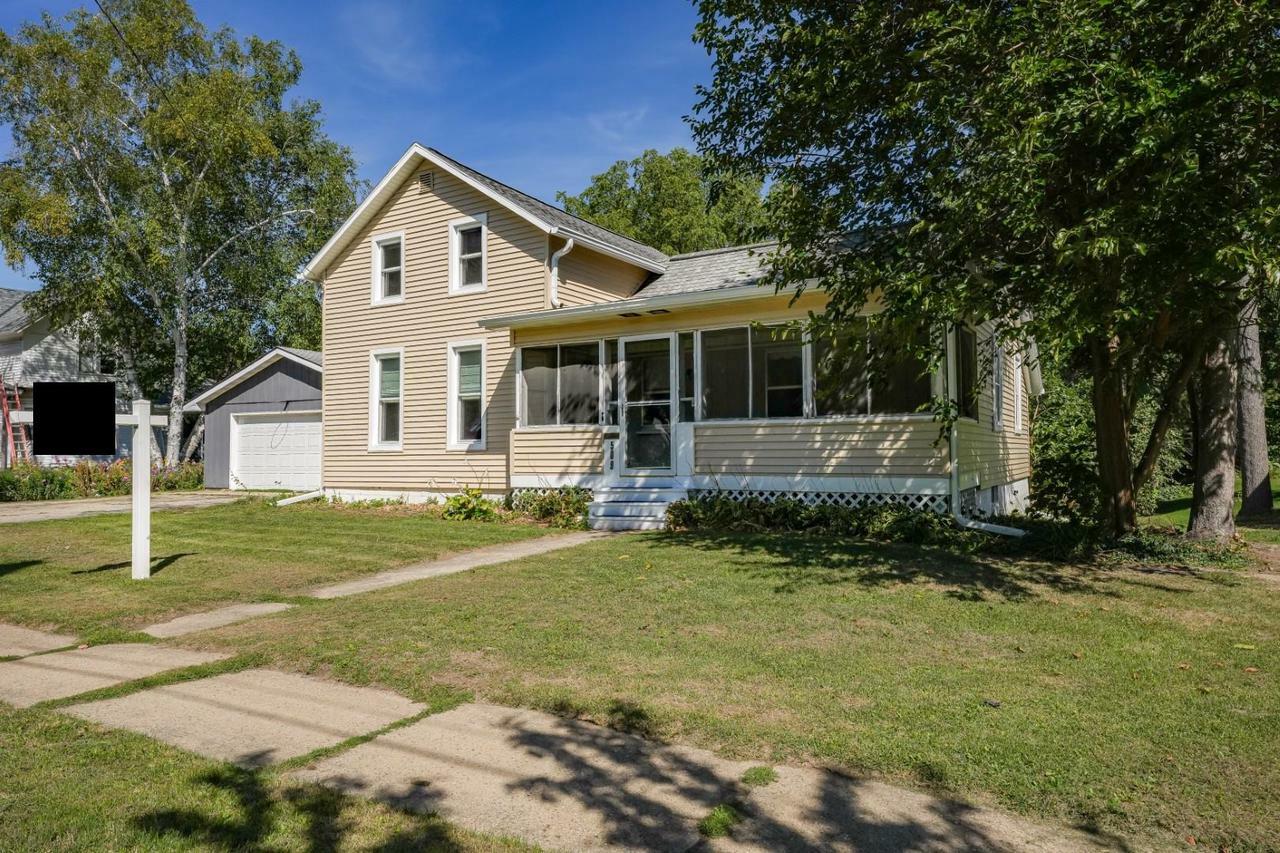 Property Photo:  509 Fremont Street  WI 53551 