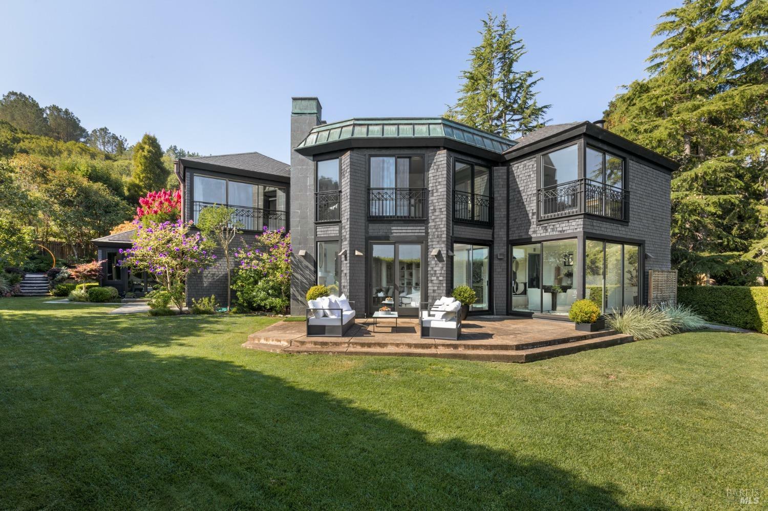 Property Photo:  10 Seafirth Road  CA 94920 