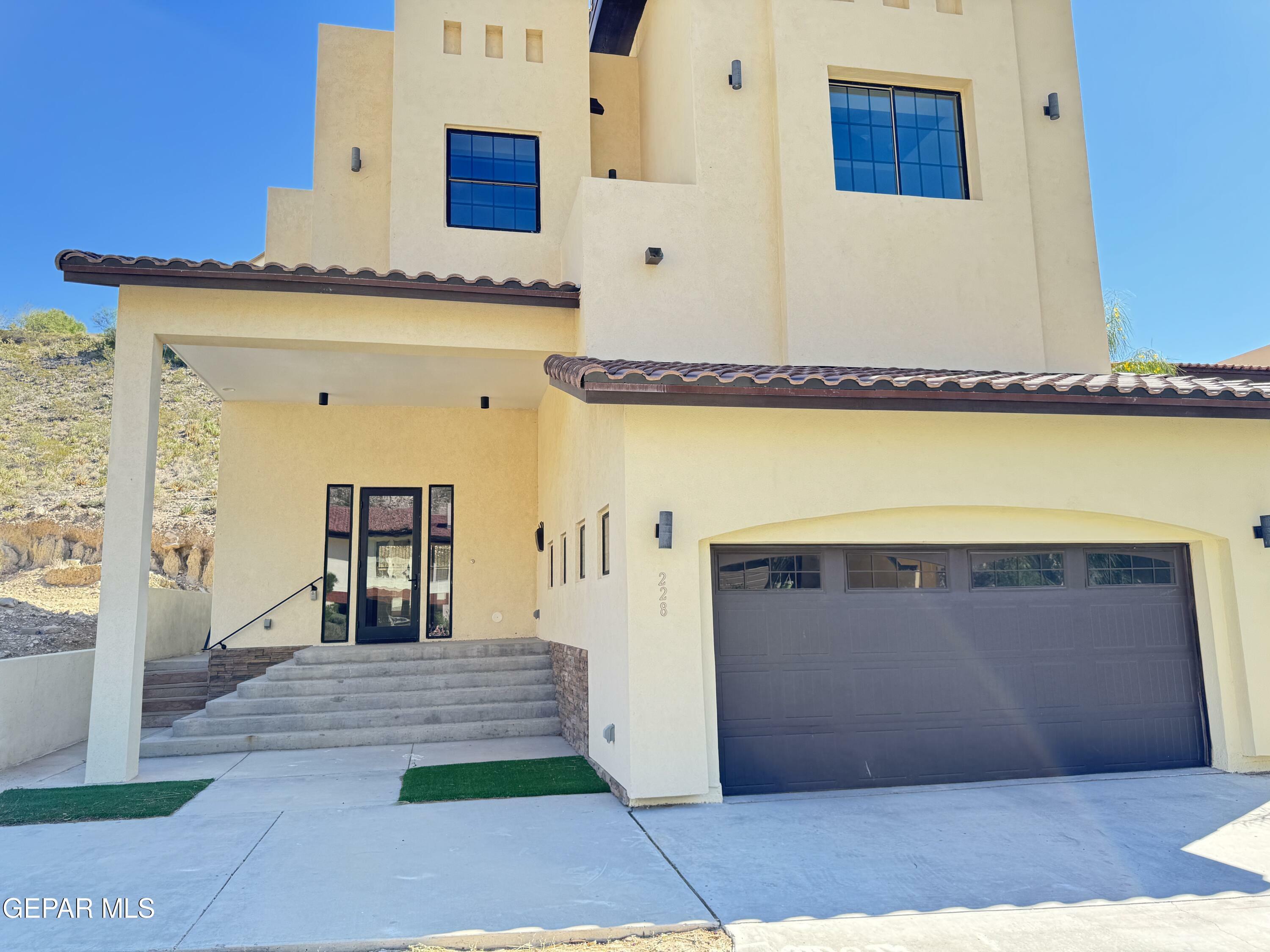 Property Photo:  228 Canyon Terrace Drive  TX 79902 