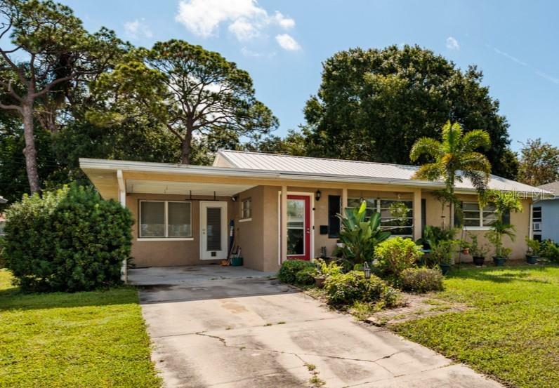 Property Photo:  9017 3rd Street N  FL 33702 