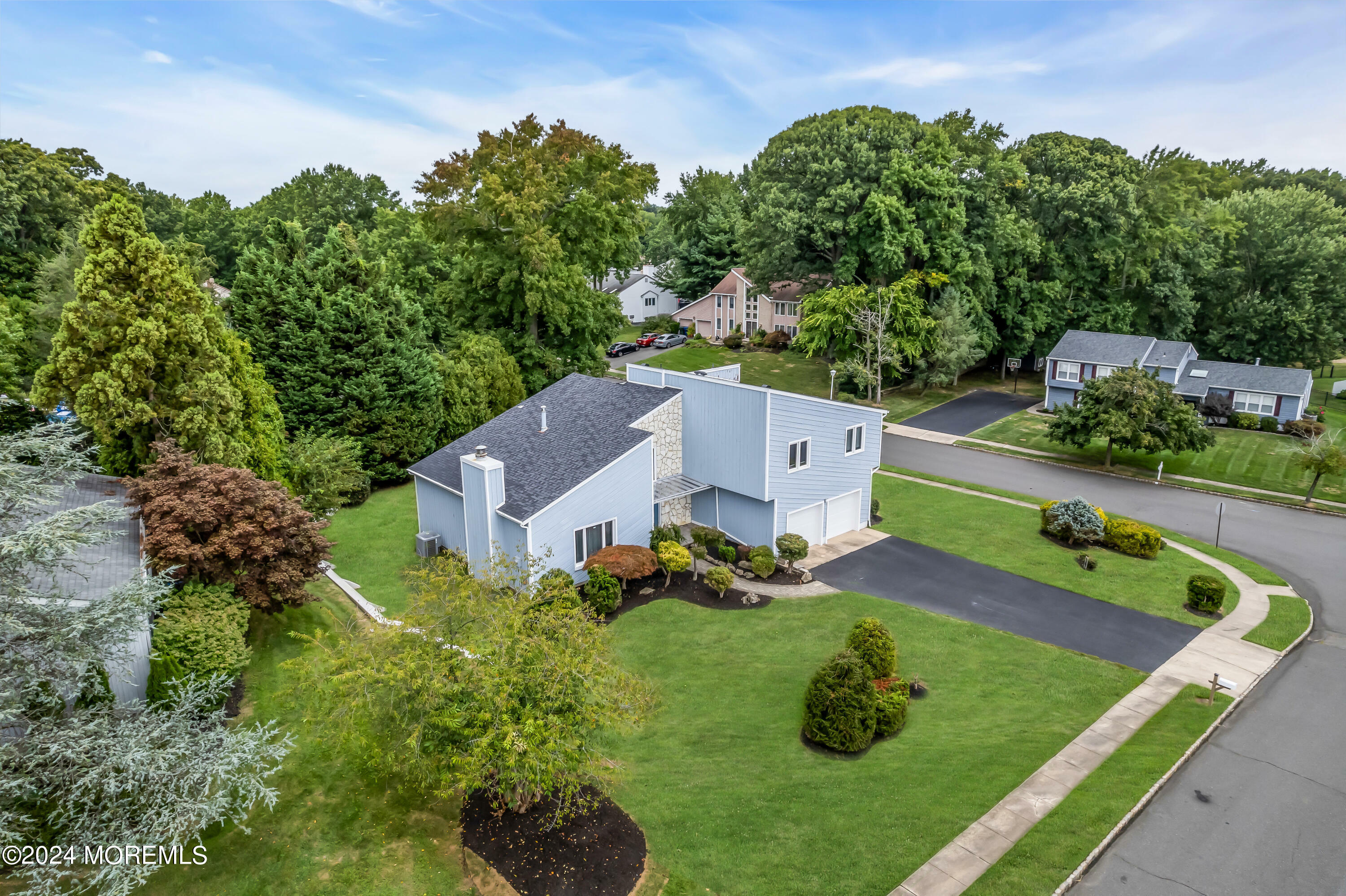 Property Photo:  8 High Ridge Road  NJ 07712 