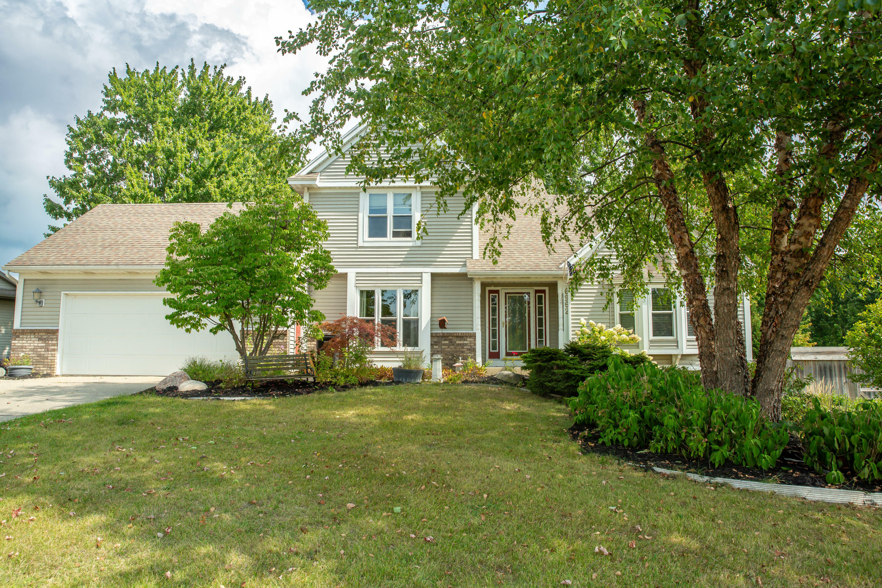 Property Photo:  6962 Rollingview Drive  MI 49426 