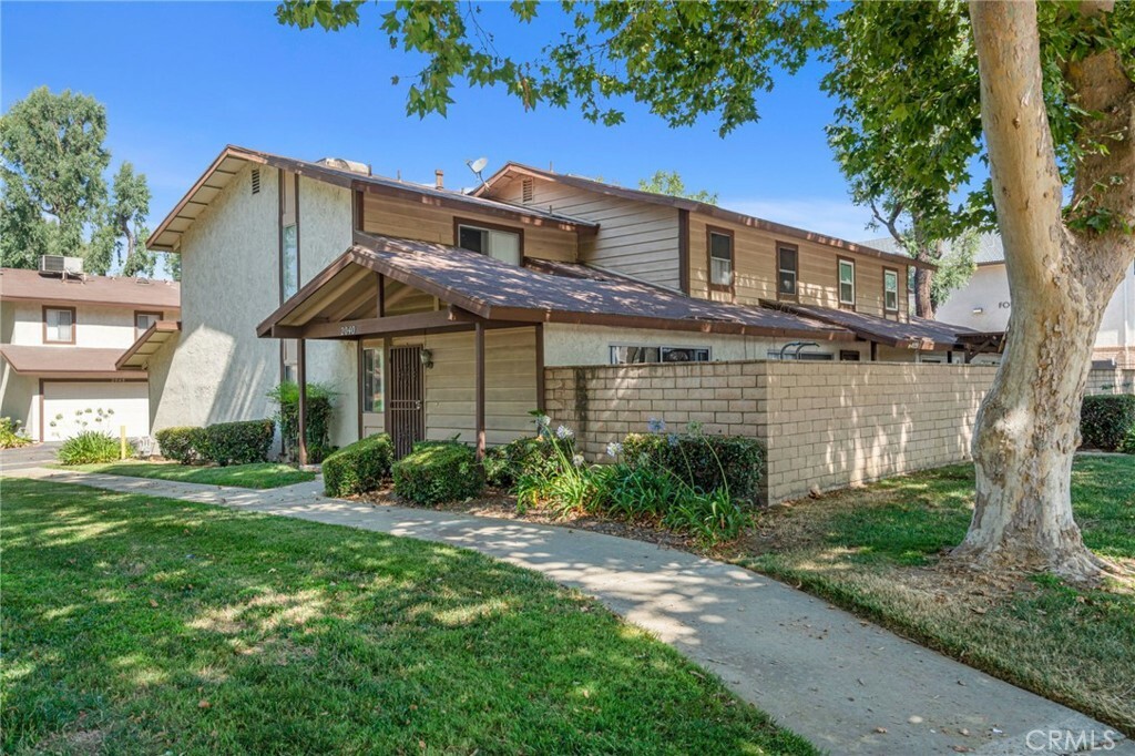 Property Photo:  2040 S Mountain Avenue  CA 91762 