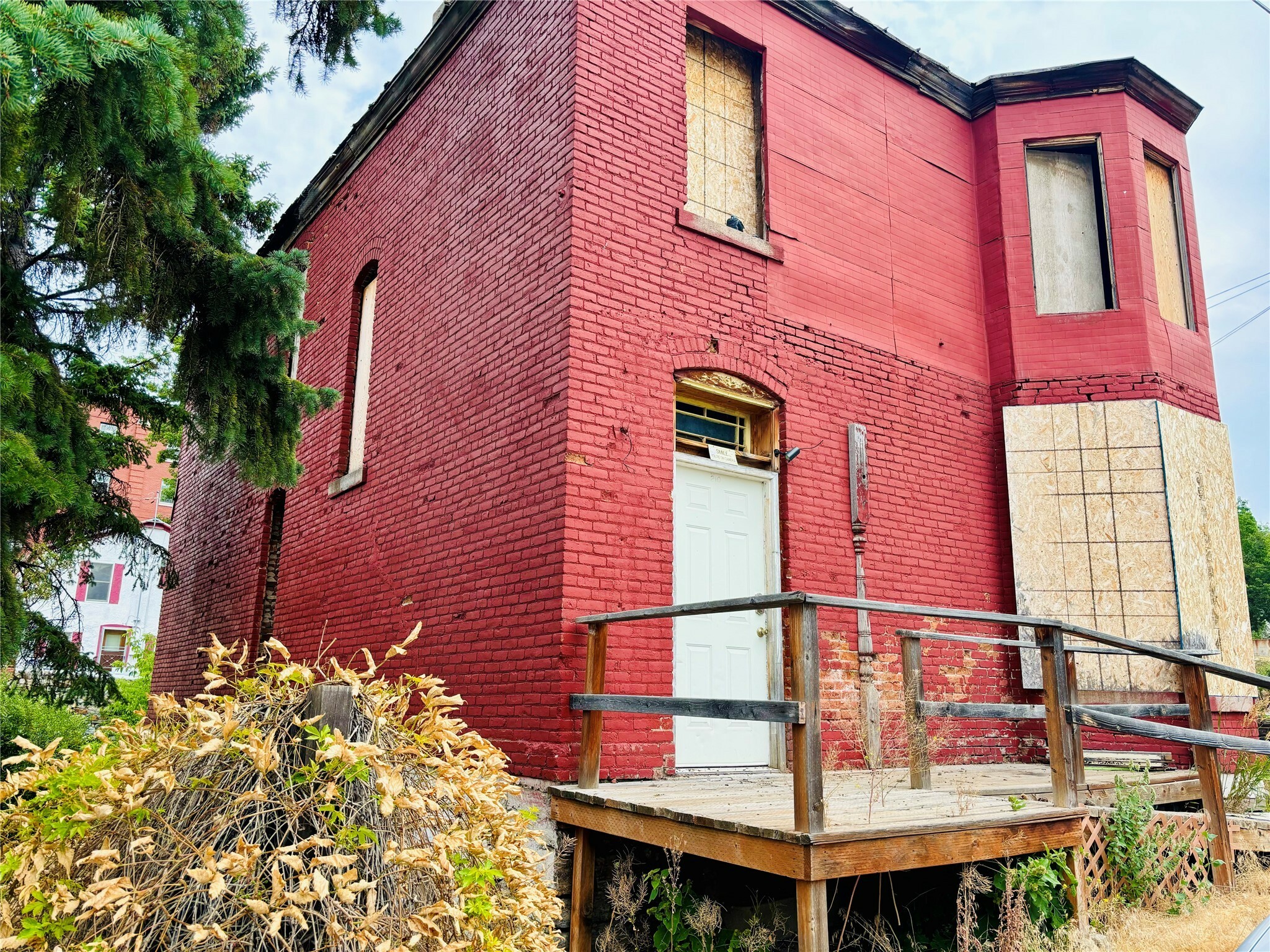 Property Photo:  210 Miller Street  MT 59601 