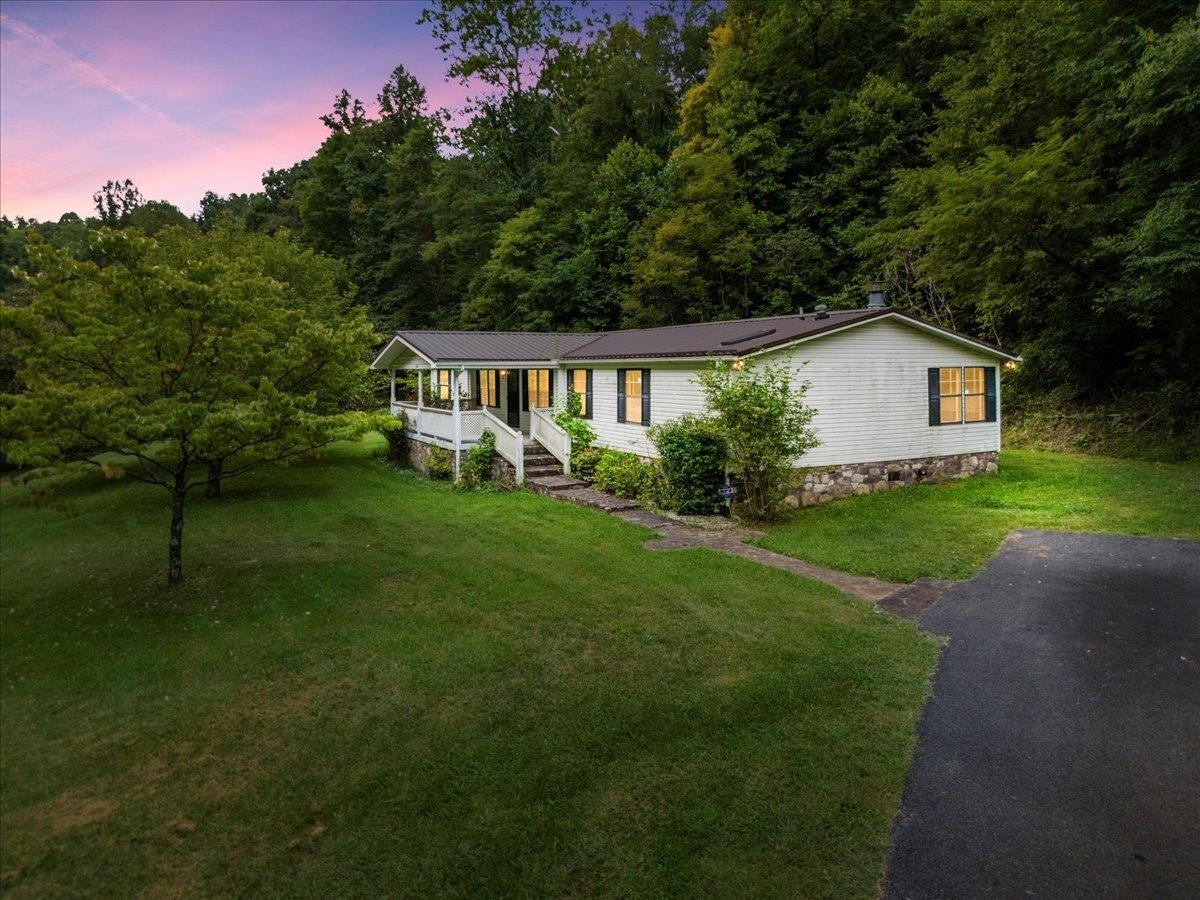 Property Photo: 264 Piney Mountain Road VA 24124