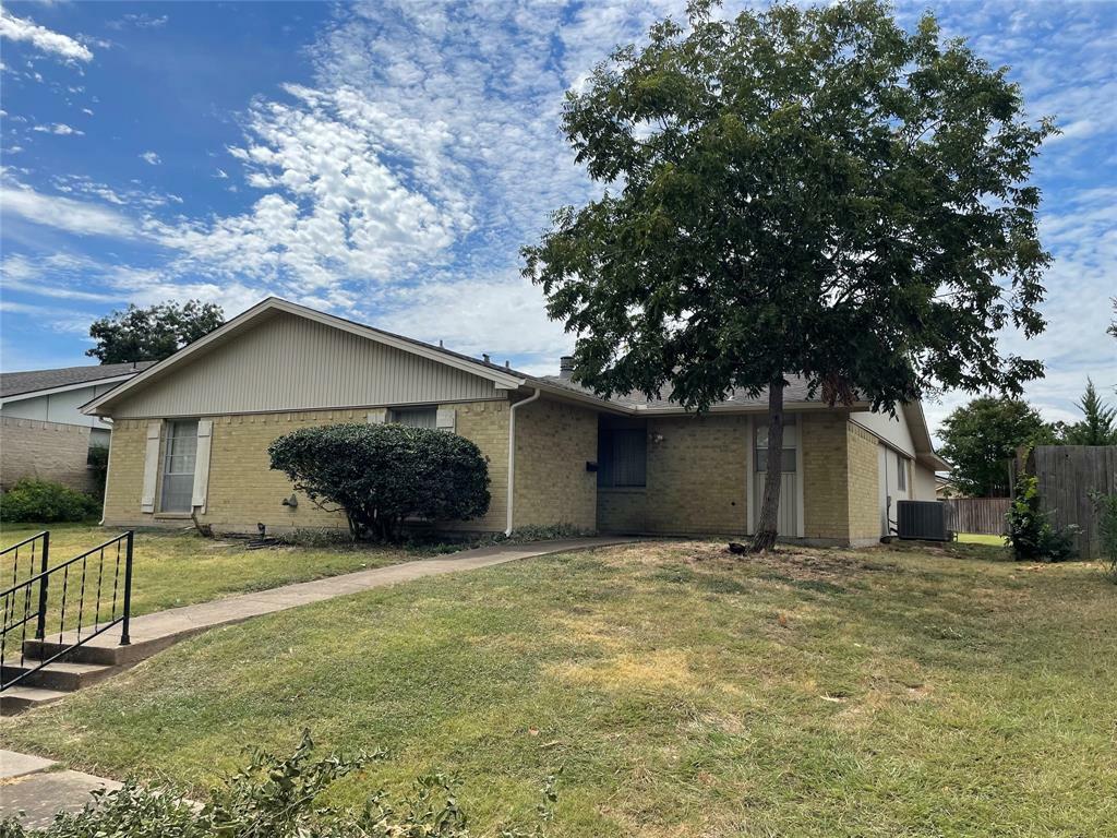 Property Photo:  3029 Ravine Trail  TX 75007 